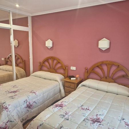 Hostal Pachin Mieres  Zewnętrze zdjęcie